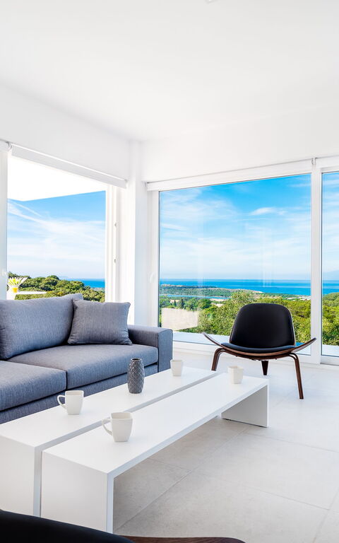 Villa Nafsika: Living Room