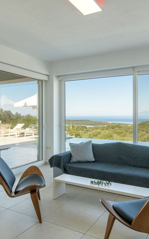 Villa Nafsika: Living Room