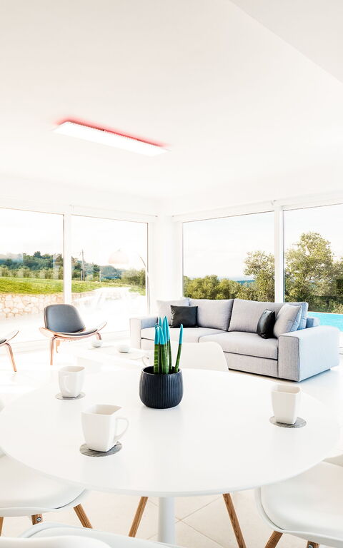 Villa Arete: Dining Room, Kitchen, Living Room