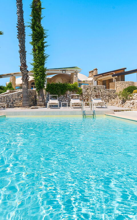 Villa Del Mito: Building Exterior, Outdoor, Pool