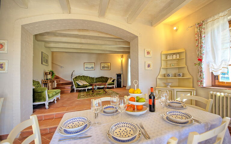 Casa Fioraie: Dining Room, Living Room