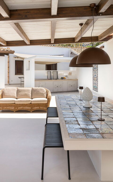 Villa Cala Mancina: Balcony / Terrace / Patio, Building Exterior, Outdoor