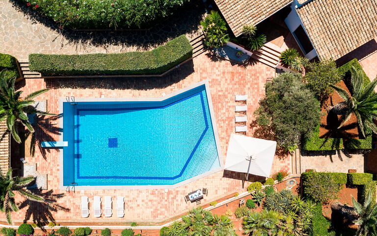 Villa Cala Mancina: Pool