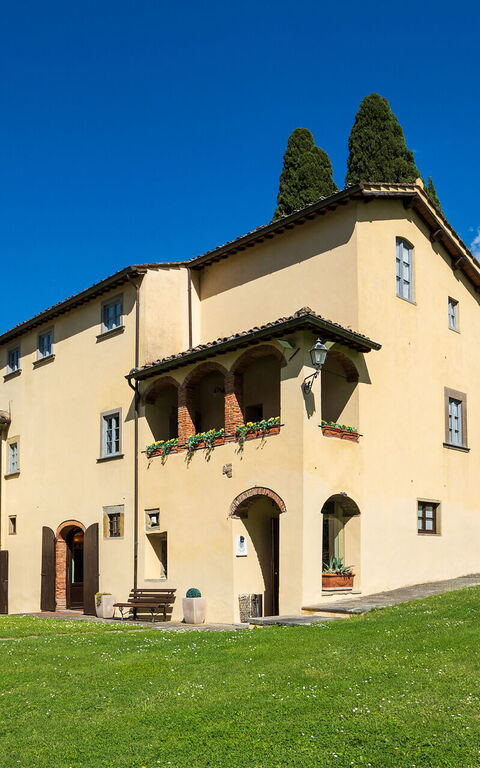 Santa Flora: Building Exterior, Garden, Outdoor