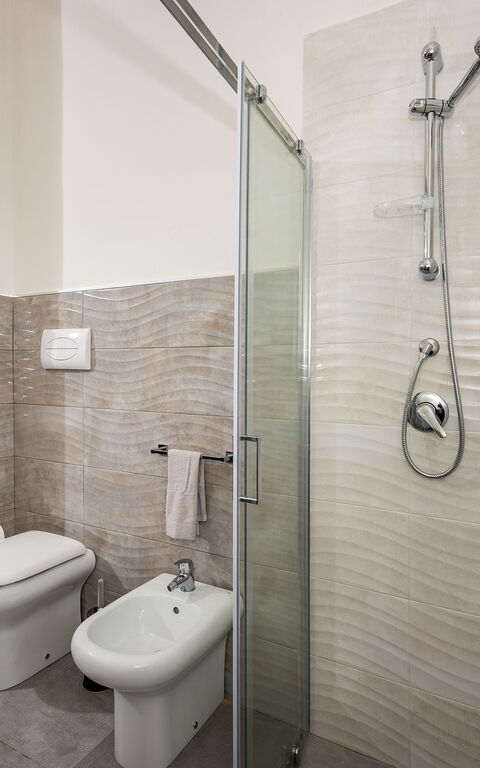 Villa Livreri: Bathroom