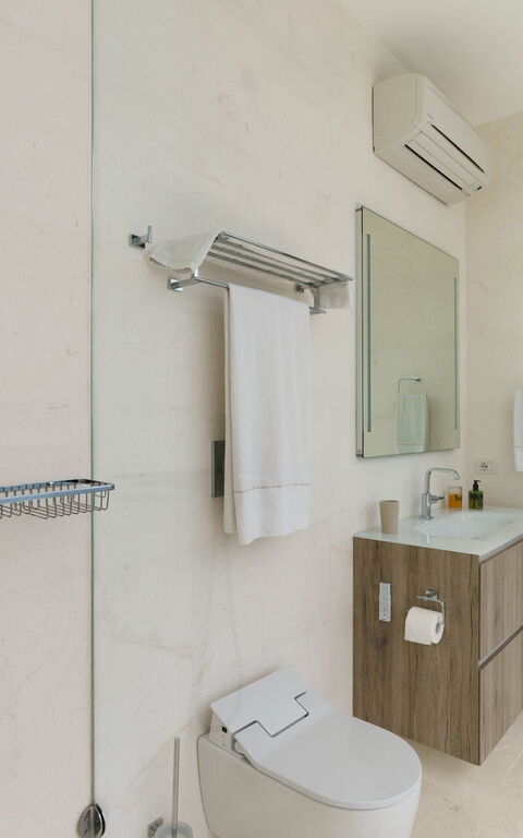 Villa Angelina: Bathroom