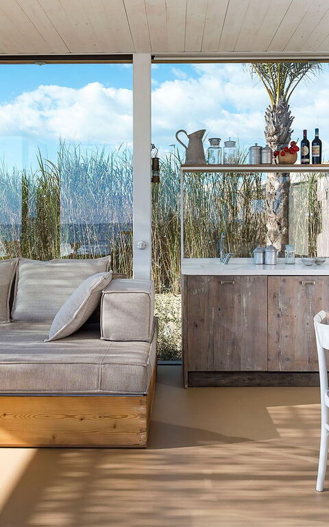 Circe: Dining Room, Kitchen, Living Room