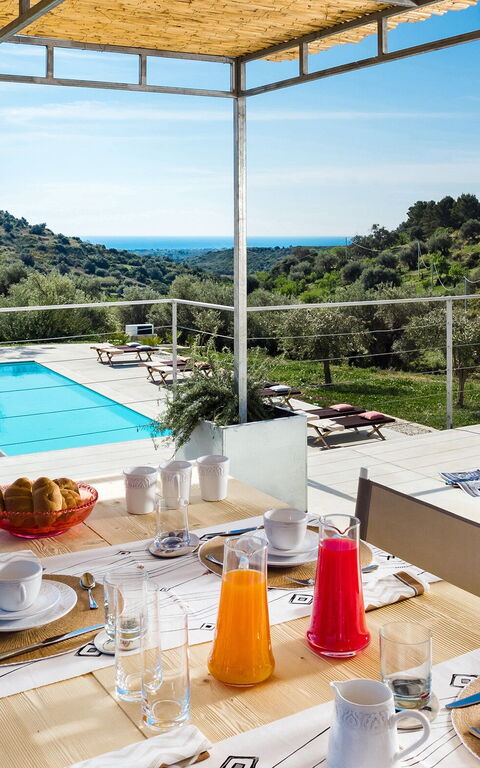 Villa Contra: Balcony / Terrace / Patio, Outdoor