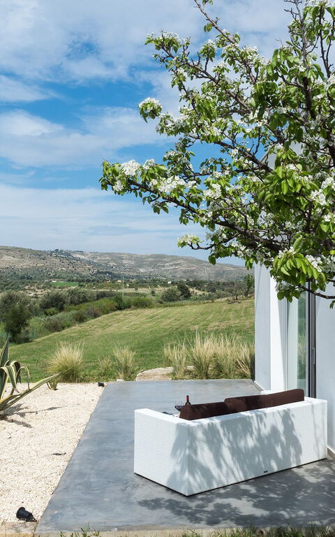 Villa Contra: Garden, Outdoor