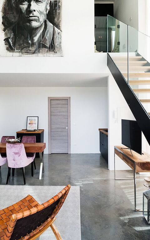 Villa Contra: Living Room