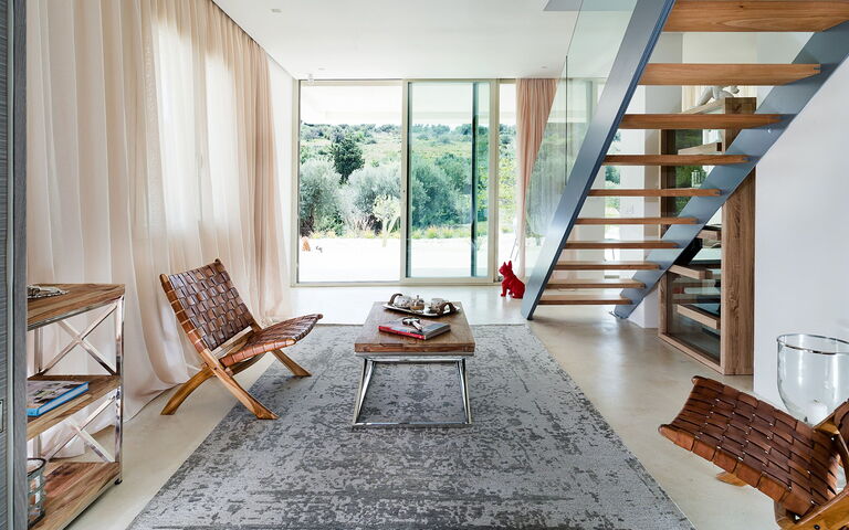 Villa Contra: Living Room