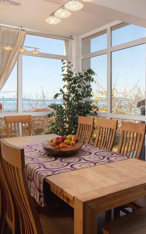 Villa Mermaid: Dining Room