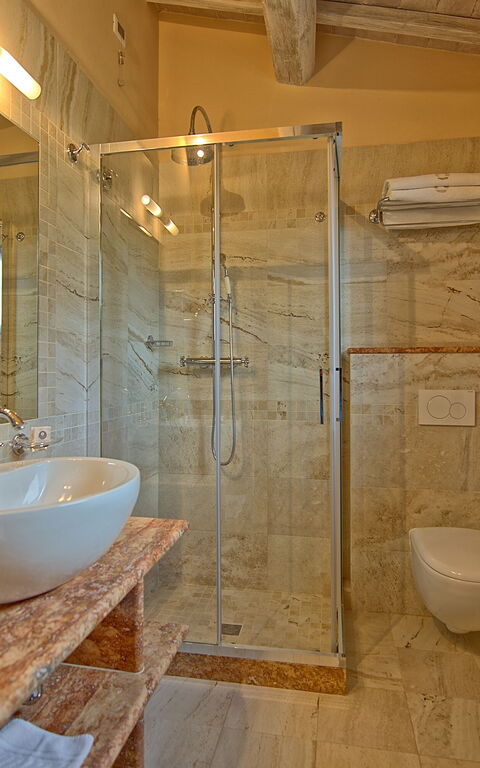 Villa Le Buche: Bathroom