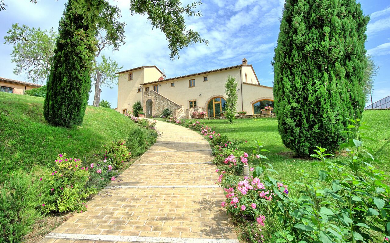 Villa Le Buche: Building Exterior, Garden, Outdoor