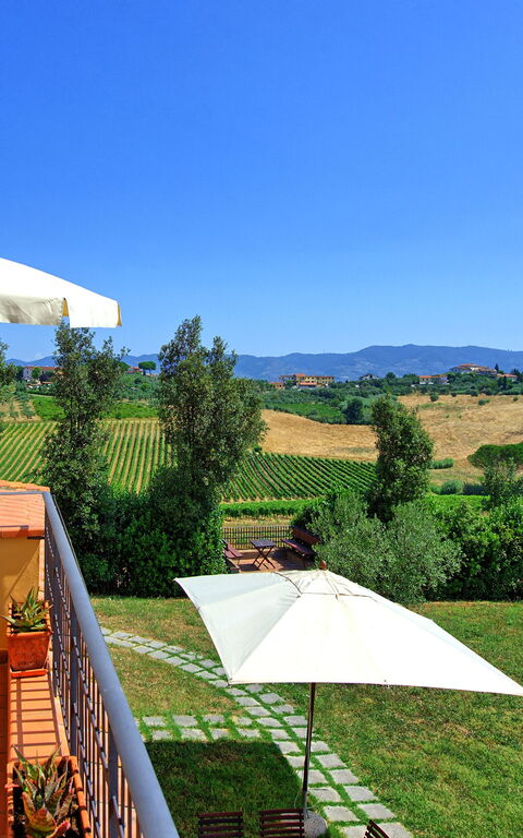 Nicola: Outdoor, Scenic View