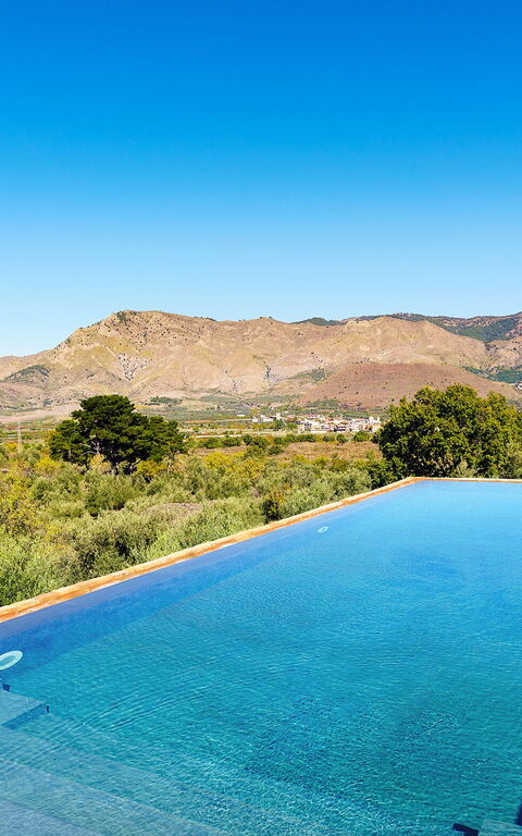 Etna Retreat: Pool