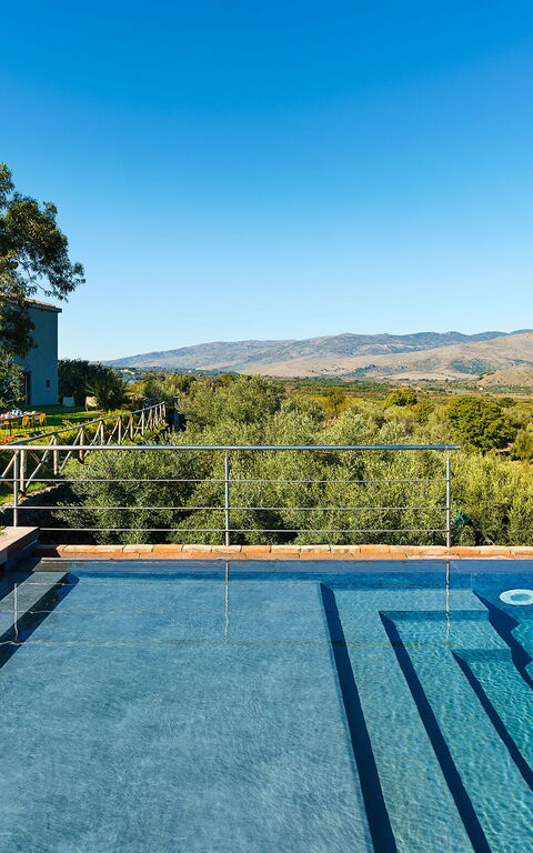 Etna Retreat: Pool, Scenic View, Summer