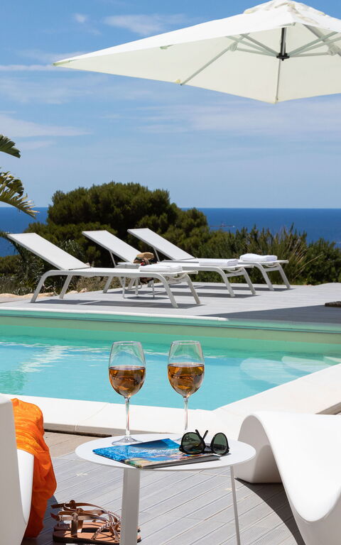 Villa Annalisa: Outdoor, Pool, Summer