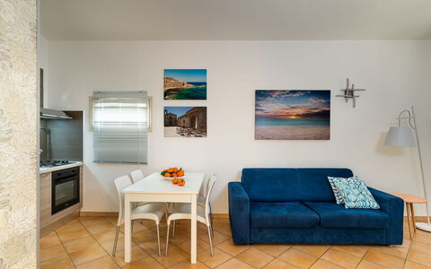 Accommodation Fillide: Dining Room, Kitchen, Living Room