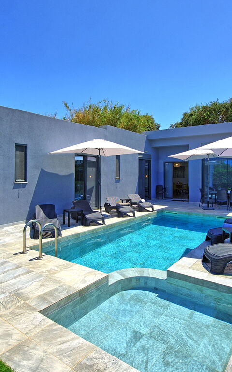 Villa Zaneti: Building Exterior, Garden, Outdoor, Pool, Summer