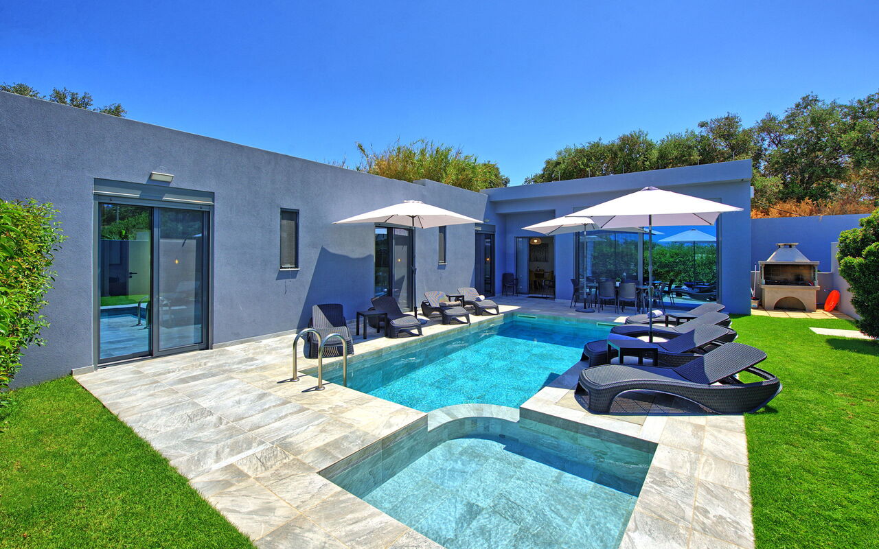 Villa Zaneti: Building Exterior, Garden, Outdoor, Pool, Summer