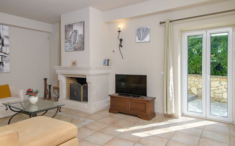 Villa Moyria: Living Room