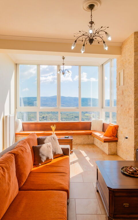 Villa Dinos: Living Room