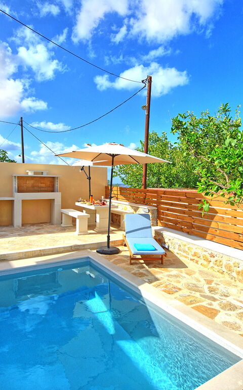 Villa Vicilla: Outdoor, Pool