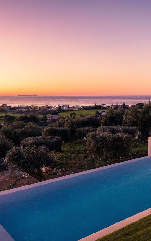 Villa Ebellina: Pool, Scenic View