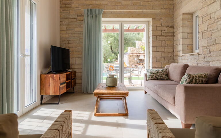Villa Jacaranda: Living Room