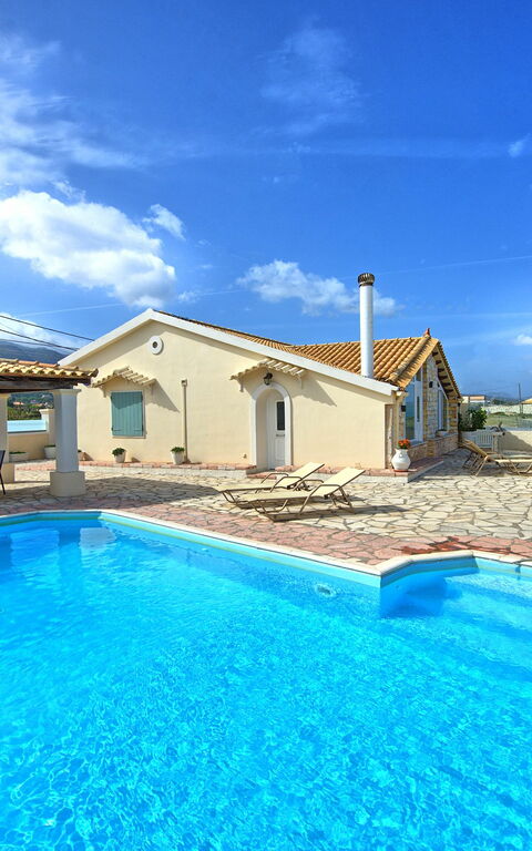 Beach Villa Athanasia: Outdoor, Pool, Summer