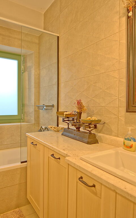 Villa Elaia: Bathroom