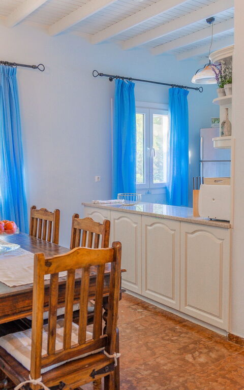 Villa Dimitris: Dining Room, Kitchen