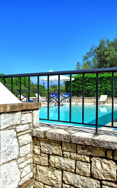 Villa Dimitris: Outdoor, Pool