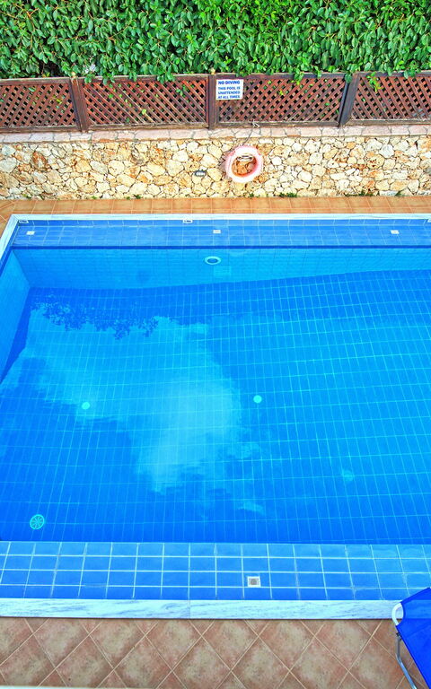 Villa Koules: Outdoor, Pool