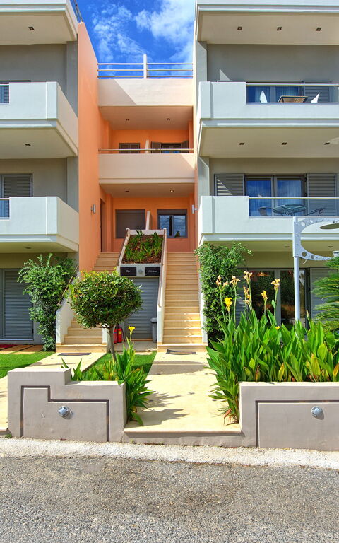 Cabanavillas Milano: Building Exterior