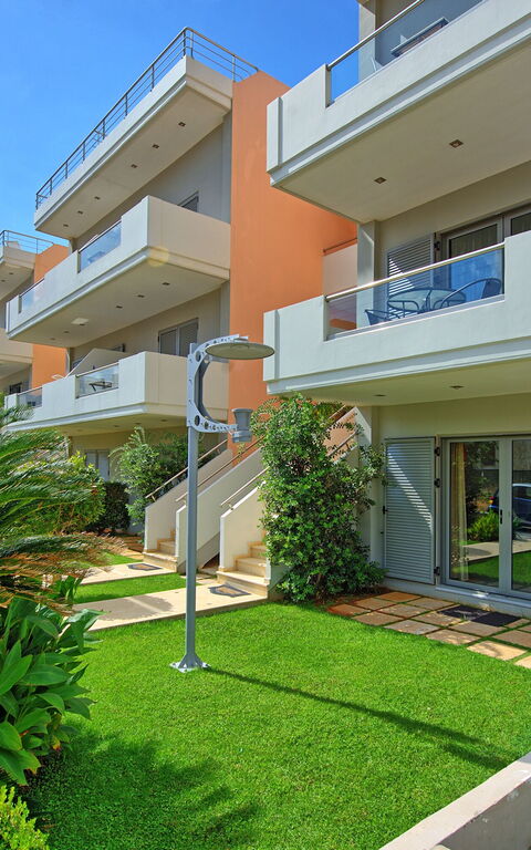 Cabanavillas Milano: Building Exterior