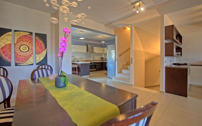 Cabanavillas Milano: Dining Room, Living Room