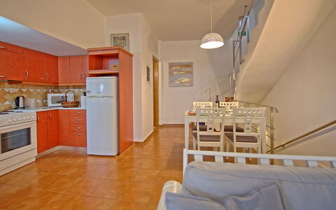 Accommodation Kastellina: Dining Room, Kitchen, Living Room