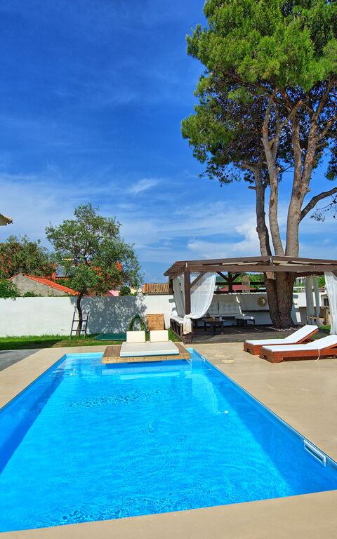 Beach Villa Christina: Pool