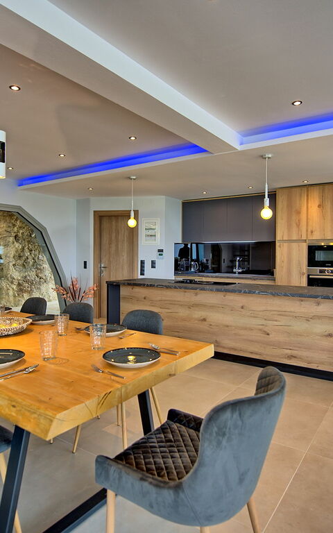 Villa Prokimea: Dining Room, Kitchen, Living Room