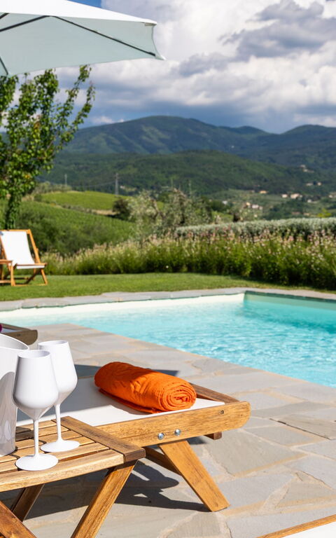 San Guido: Outdoor, Pool