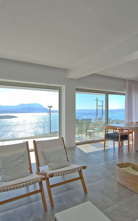 Villa Bluewhite: Living Room