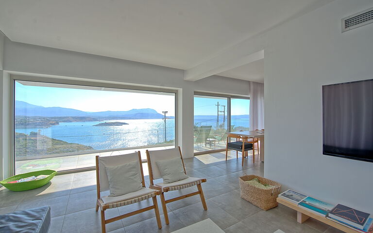 Villa Bluewhite: Living Room