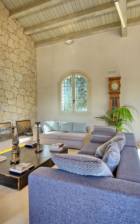 Tenuta Olearum: Living Room