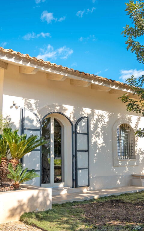 Tenuta Olearum: Building Exterior, Garden