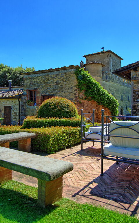 Villa Paneretta: Building Exterior, Garden, Summer