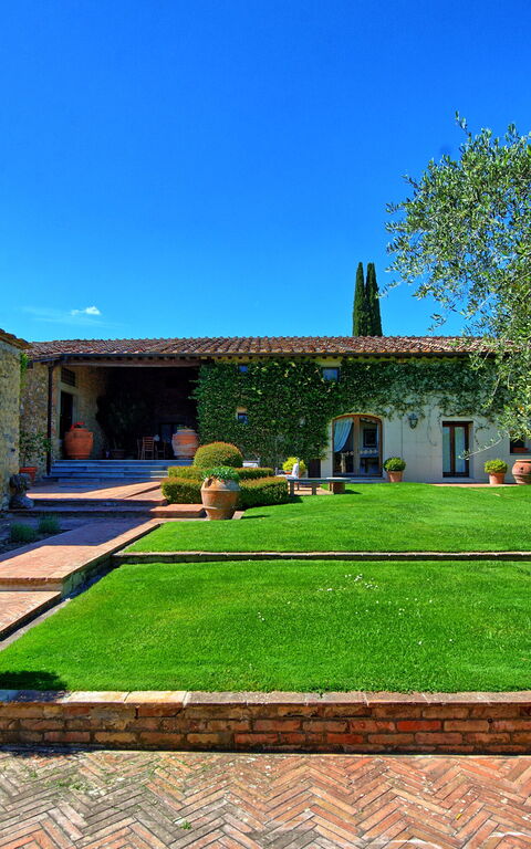 Villa Paneretta: Building Exterior, Garden, Summer