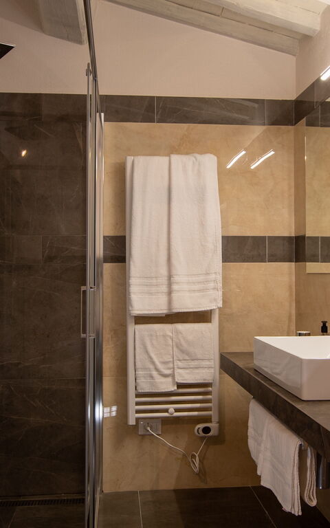 Villa Lucarella: Bathroom