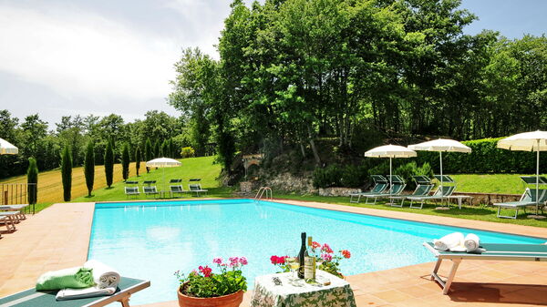 Casale Chieteno: Outdoor, Pool, Summer
